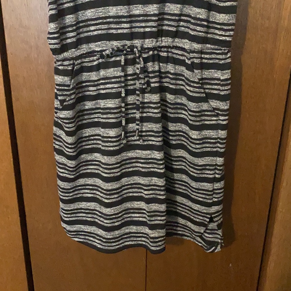 Banana Republic Sporty Dress - Picture 6 of 8